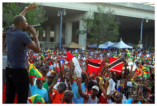 atl_carnival_parade_2011_part1-249