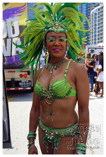 atl_carnival_parade_2011_part2-005