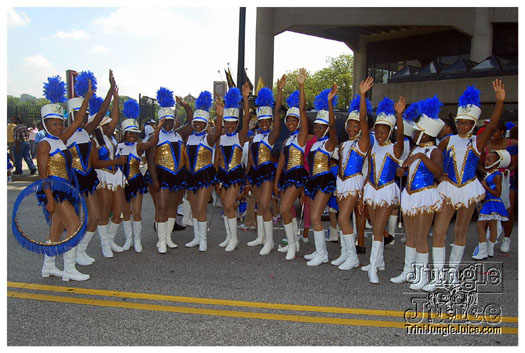 atl_carnival_parade_2011_part2-028