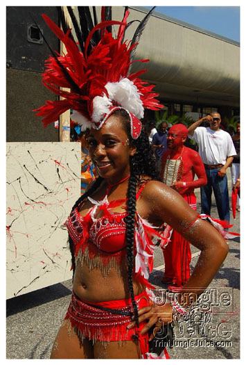 atl_carnival_parade_2011_part2-035