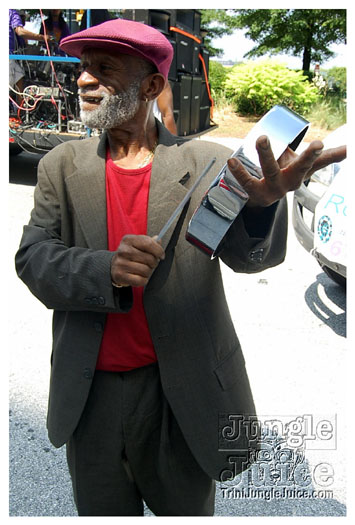 atl_carnival_parade_2011_part2-044