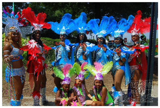 atl_carnival_parade_2011_part2-045