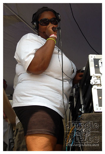 atl_carnival_parade_2011_part2-055