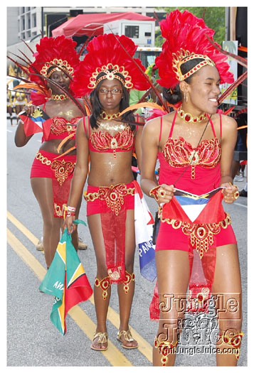 atl_carnival_parade_2011_part2-076