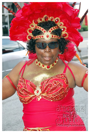 atl_carnival_parade_2011_part2-080