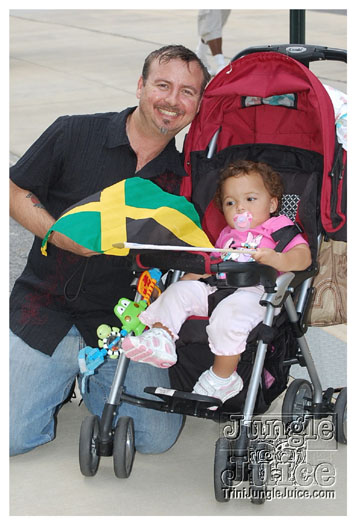 atl_carnival_parade_2011_part2-081