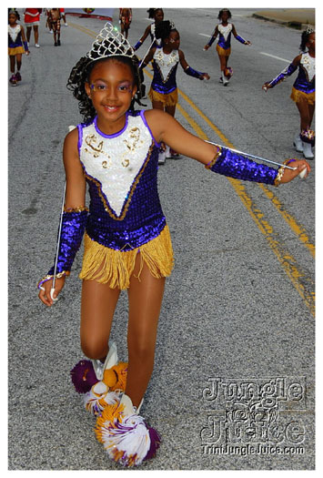 atl_carnival_parade_2011_part2-100