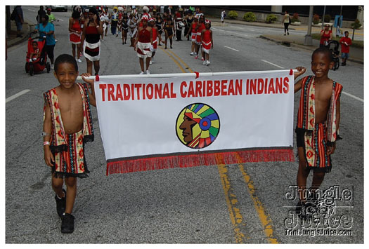 atl_carnival_parade_2011_part2-105