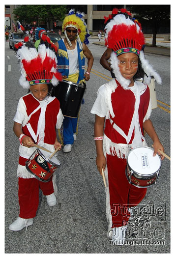 atl_carnival_parade_2011_part2-114