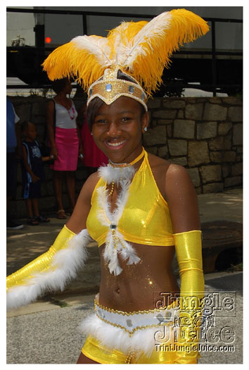 atl_carnival_parade_2011_part2-140
