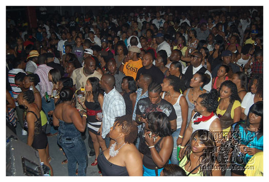 carnival_explosion_atlanta_may28-003