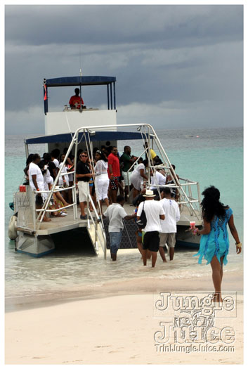 booze_cruise_jr_2011-009