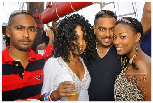 booze_cruise_jr_2011-057