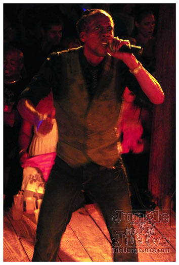 harbour_lights_wednesday_2011-004