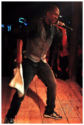 harbour_lights_wednesday_2011-011