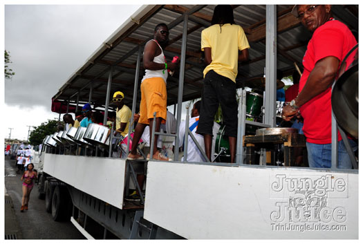 kadooment_day_2011_pt1-008