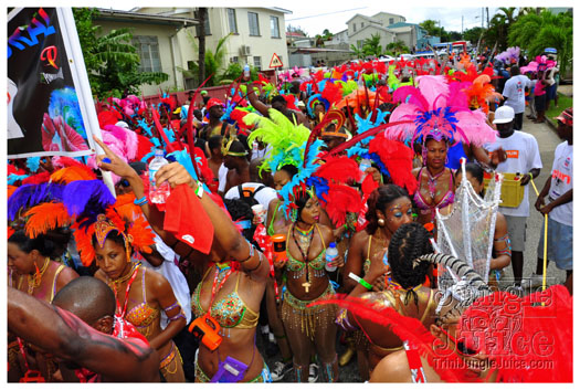 kadooment_day_2011_pt1-015