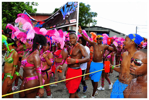 kadooment_day_2011_pt1-021