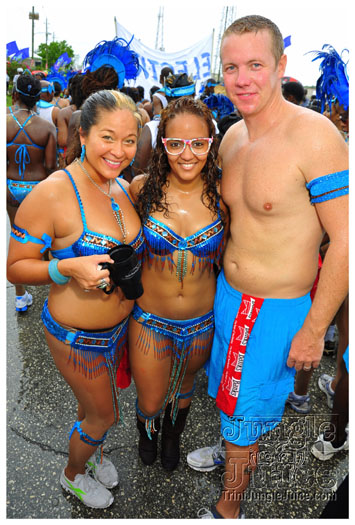 kadooment_day_2011_pt1-032