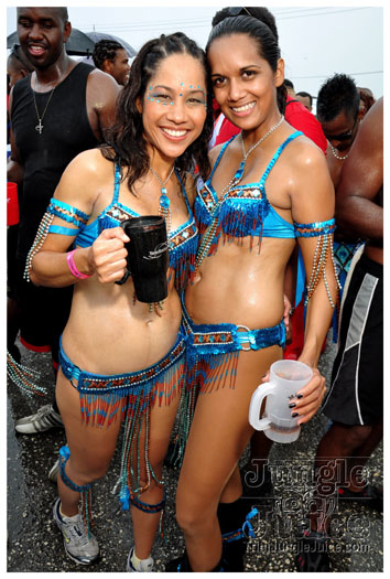 kadooment_day_2011_pt1-033
