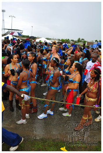 kadooment_day_2011_pt1-039