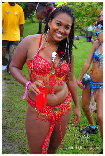 kadooment_day_2011_pt1-045