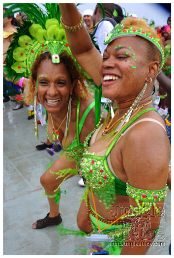 kadooment_day_2011_pt1-056