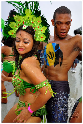 kadooment_day_2011_pt1-065