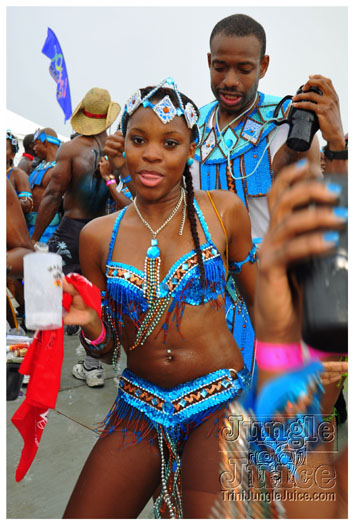 kadooment_day_2011_pt1-071