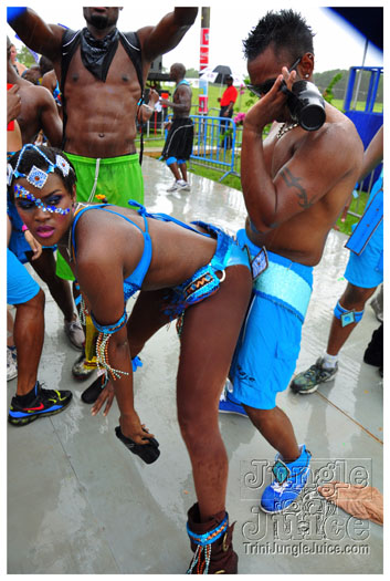 kadooment_day_2011_pt1-075