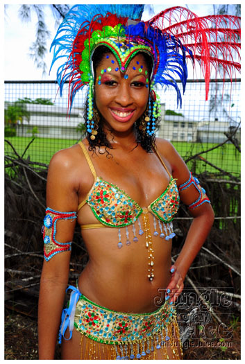 kadooment_day_2011_pt1-084
