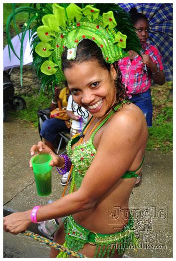 kadooment_day_2011_pt1-092