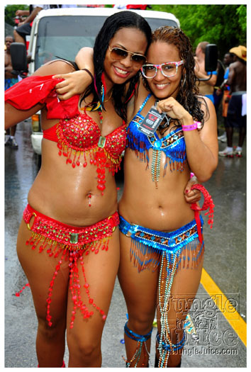 kadooment_day_2011_pt1-097