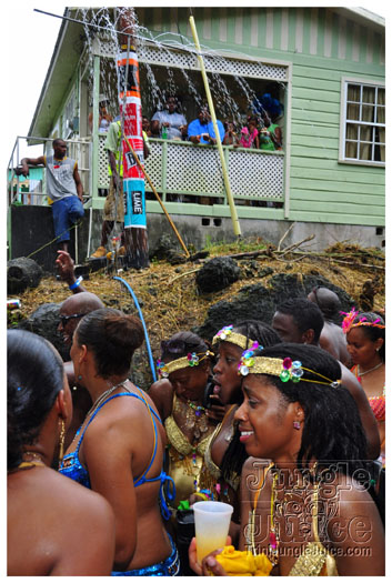 kadooment_day_2011_pt1-105