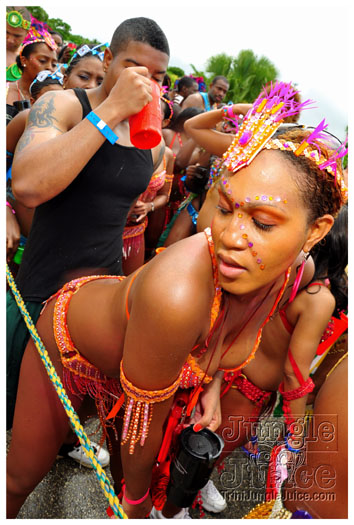 kadooment_day_2011_pt1-115