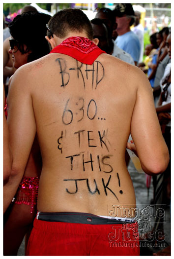 kadooment_day_2011_pt2-005