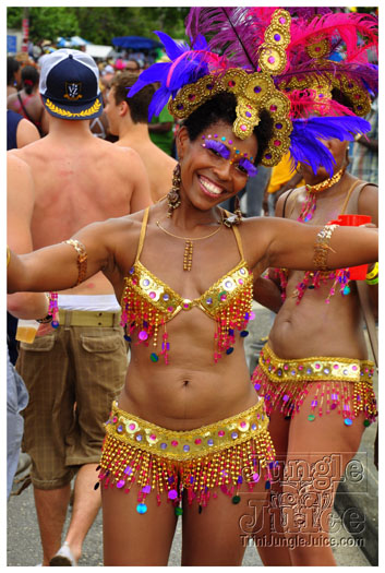 kadooment_day_2011_pt2-022