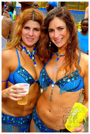 kadooment_day_2011_pt2-027