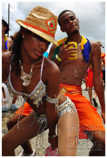 kadooment_day_2011_pt2-042