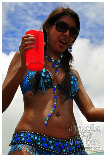 kadooment_day_2011_pt2-059