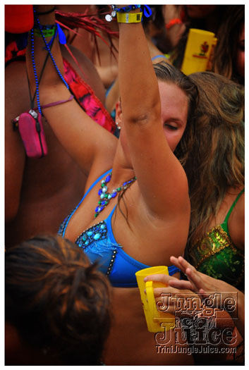 kadooment_day_2011_pt3-005