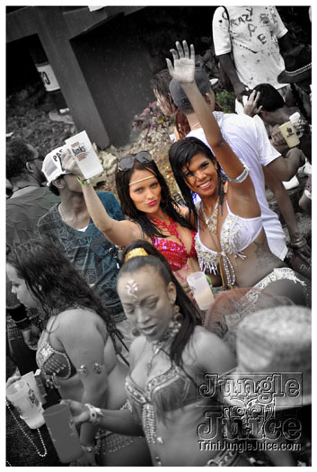 kadooment_day_2011_pt3-026