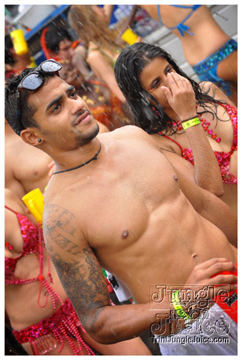 kadooment_day_2011_pt3-032