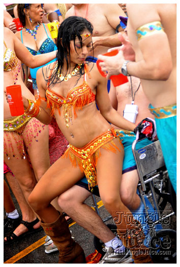 kadooment_day_2011_pt3-037