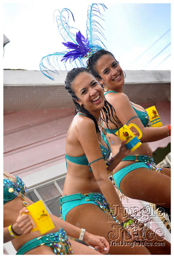 kadooment_day_2011_pt3-040