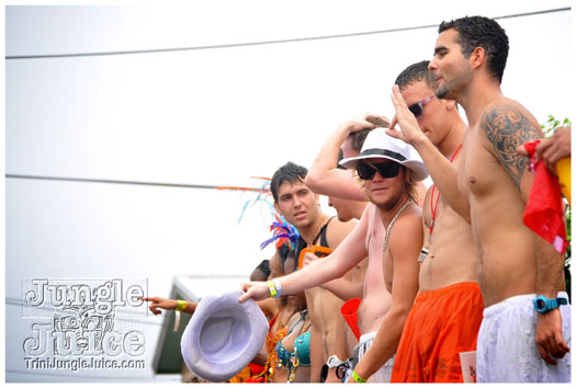 kadooment_day_2011_pt3-043