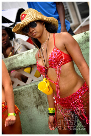 kadooment_day_2011_pt3-045