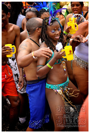 kadooment_day_2011_pt3-047