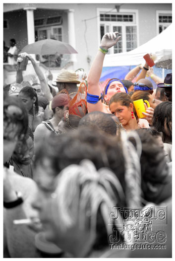 kadooment_day_2011_pt3-048