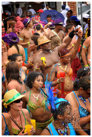 kadooment_day_2011_pt3-066